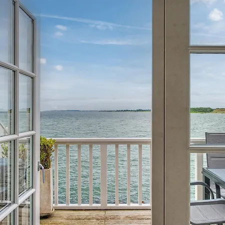 Efraima - 20m From The Sea By Interhome *